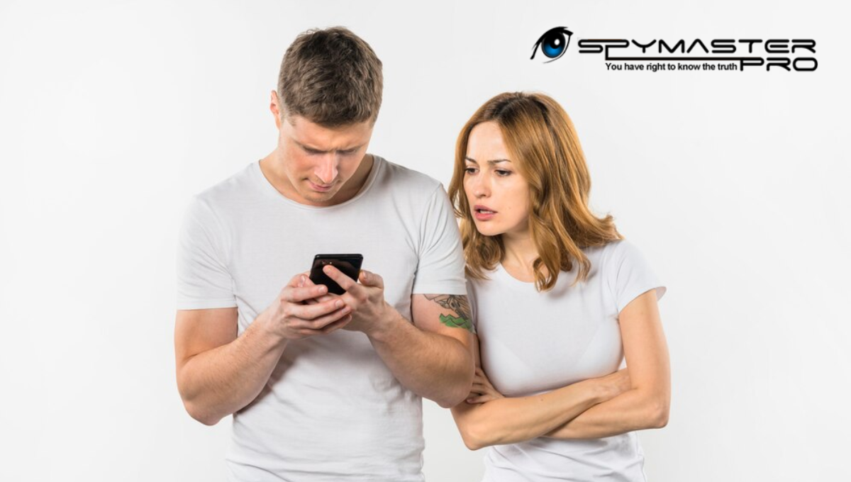 كيف اتحقق من رسائل زوجي على الواتس اب؟